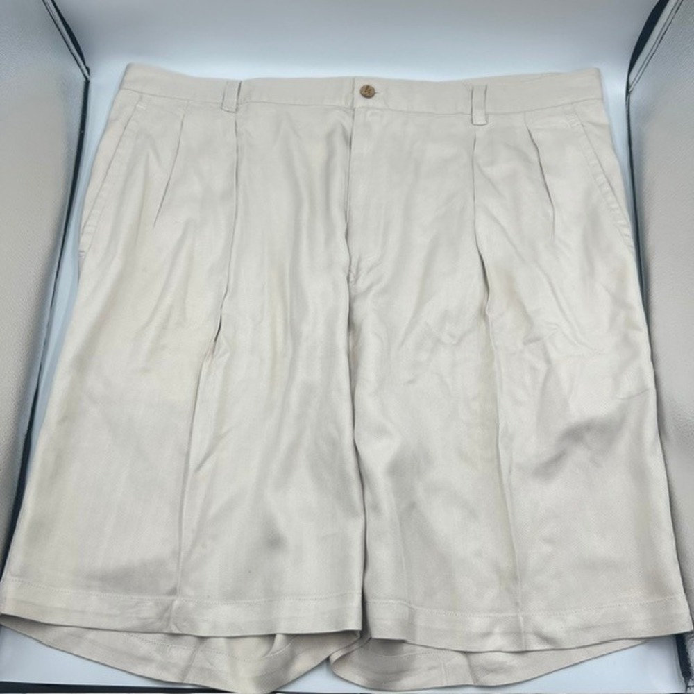 Tommy Bahama Relax Silk‎ Pleated Herringbone Beige Shorts Size 42